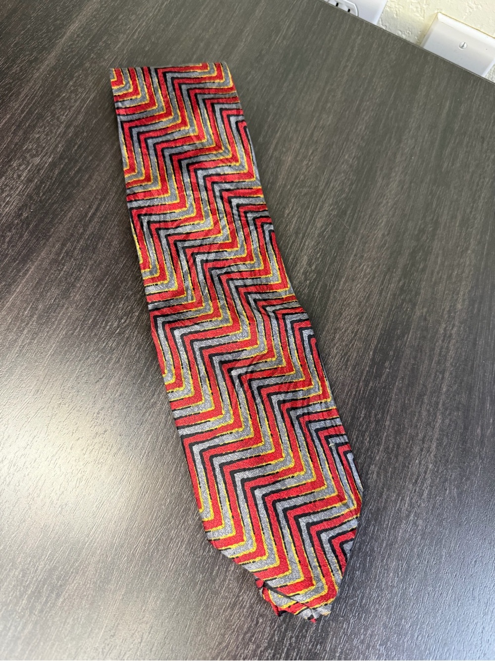 Vintage Versini 100 % Silk Chevron Pattern Tie in Red and Gold Made in Italy